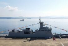 Philippine Navy shadows Chinese warships