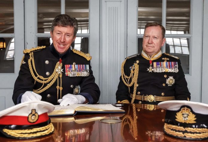 Article 3 General Gwyn & Vice Admiral Connell source RN