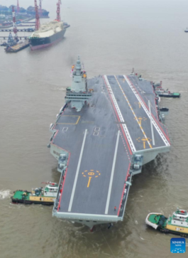 China booms; US languishes
