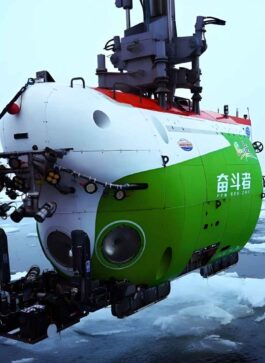 Chinese submersible’s 5277m dive