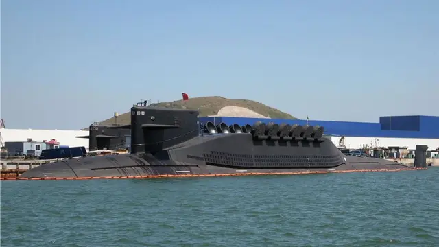 Chinese-submarine