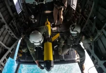Underwater glider launched from the air