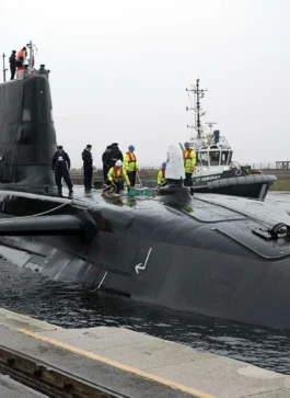 Lone fit UK Astute N-sub heads to WA