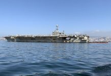 Ukraine: US carrier in Naples