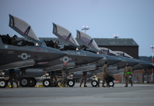 US and UK join forces aboard HMS Queen Elizabeth