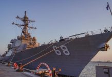 Iranians flash blind US crews