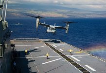 US aircraft lands on HMAS Canberra during RIMPAC