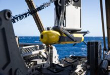HMAS Leeuwin maps PNG seabed